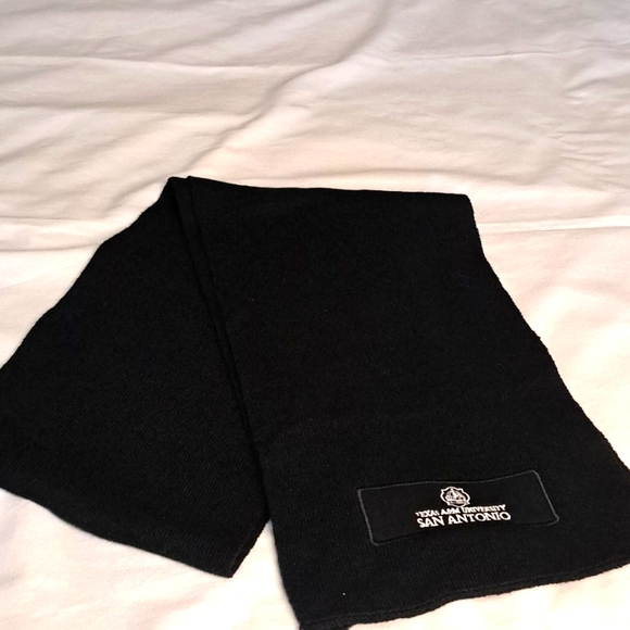 Texas A&M Fleece Scarf Unisex  A&M Pattern Black - Picture 1 of 4